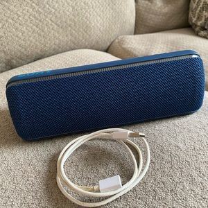 Sony xb32 portable blutooth speaker
